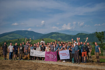 Group picture after a successful bison release